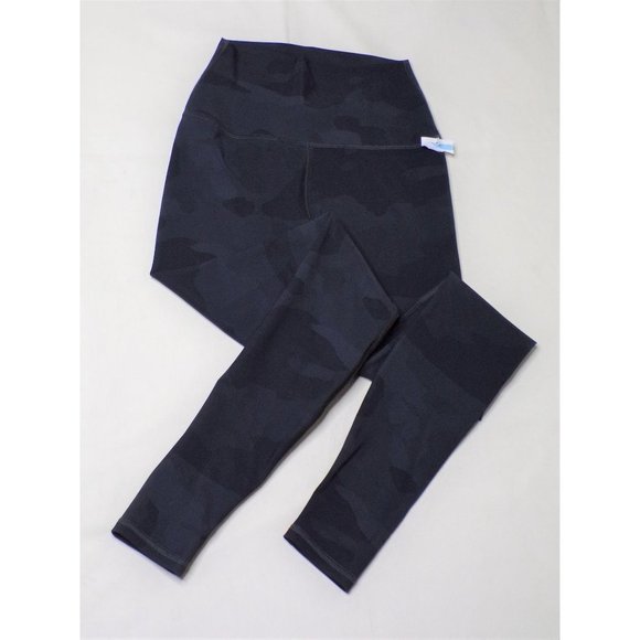 ALO Vapor High Waist Capri Crop Leggings Camouflage Print XX-Small (00-0) NEW - Picture 8 of 12